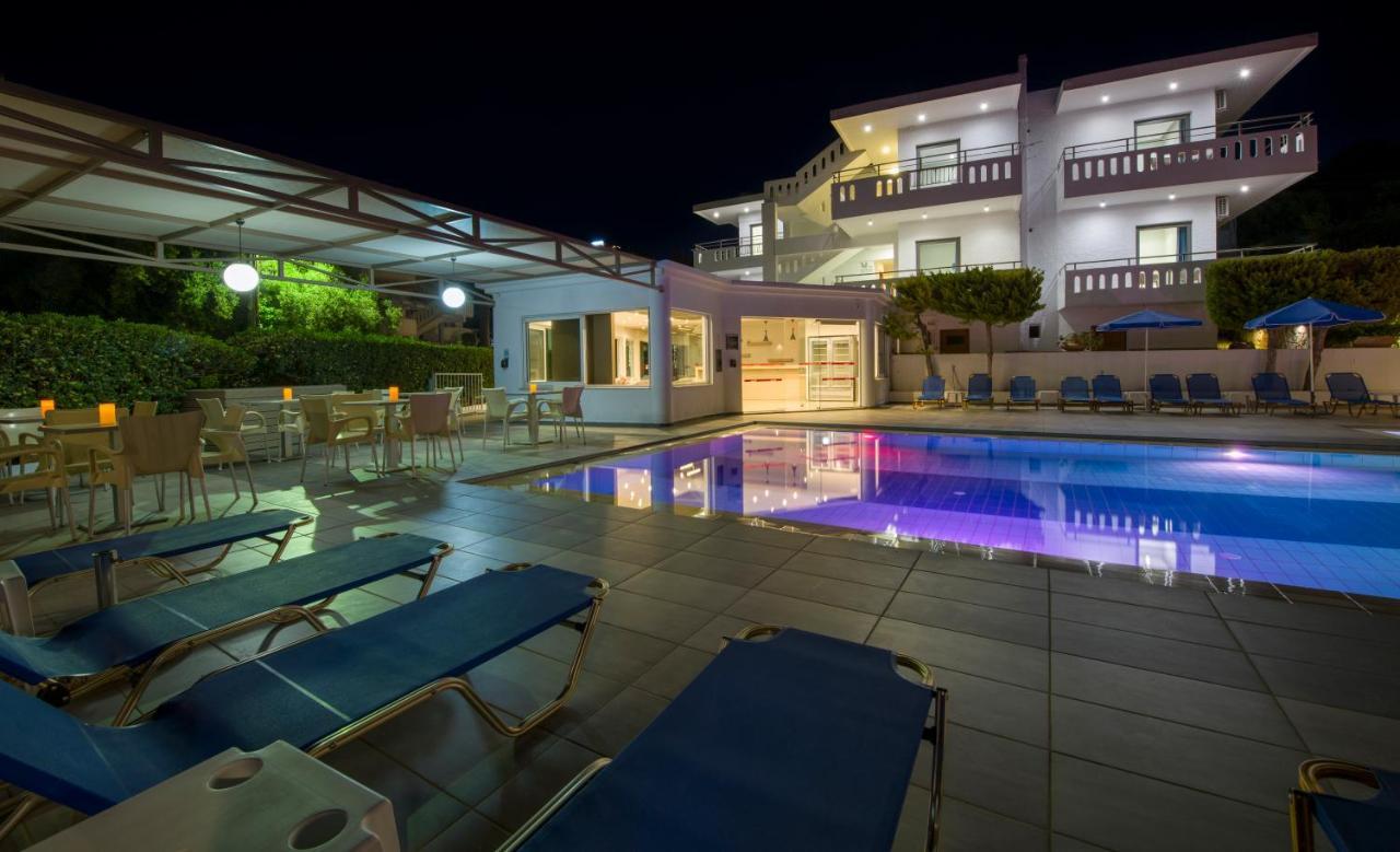 Varouxakis Hotel Platanés Buitenkant foto