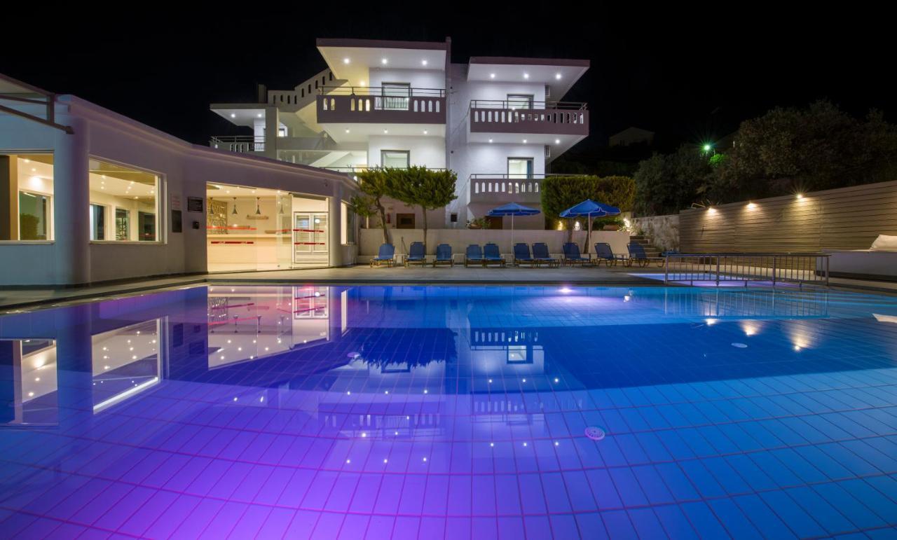 Varouxakis Hotel Platanés Buitenkant foto