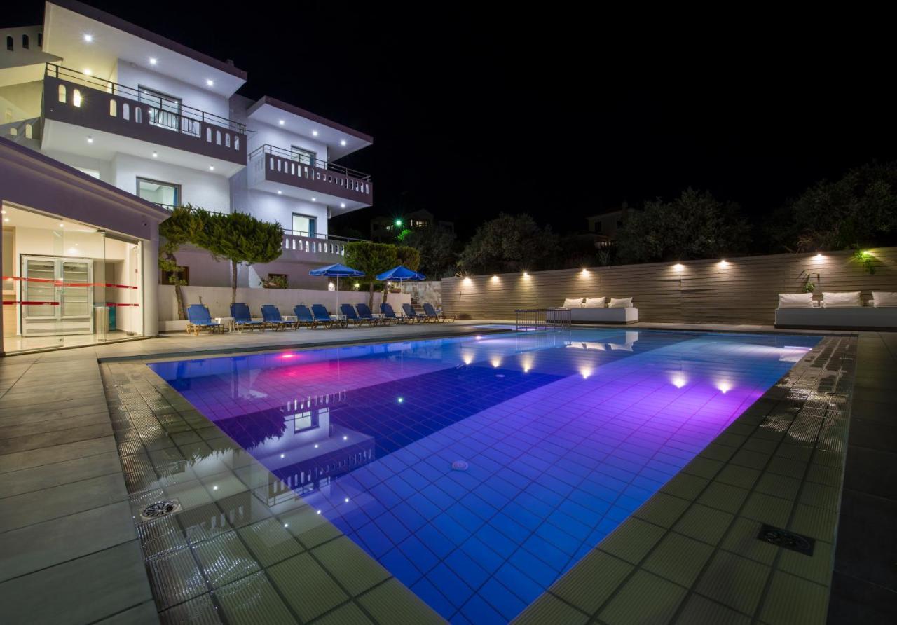 Varouxakis Hotel Platanés Buitenkant foto