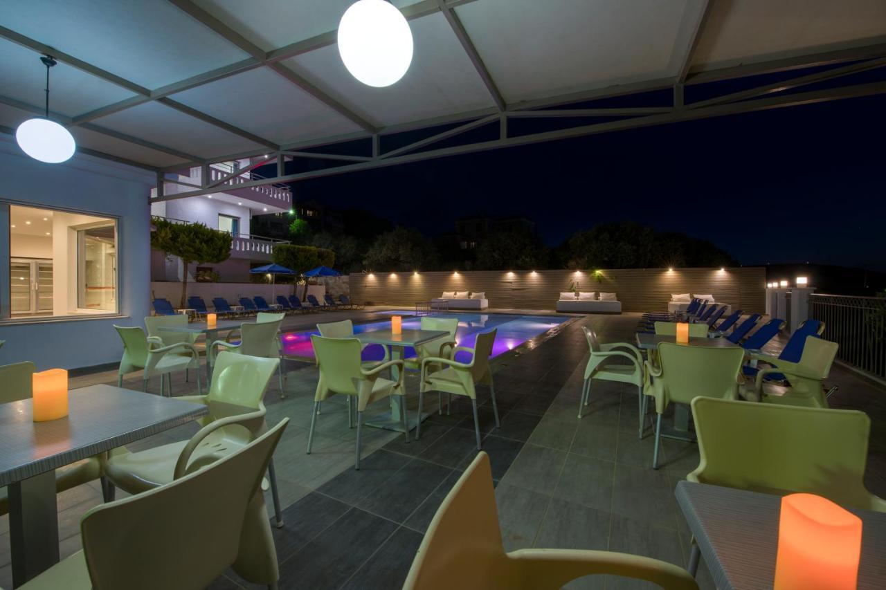 Varouxakis Hotel Platanés Buitenkant foto