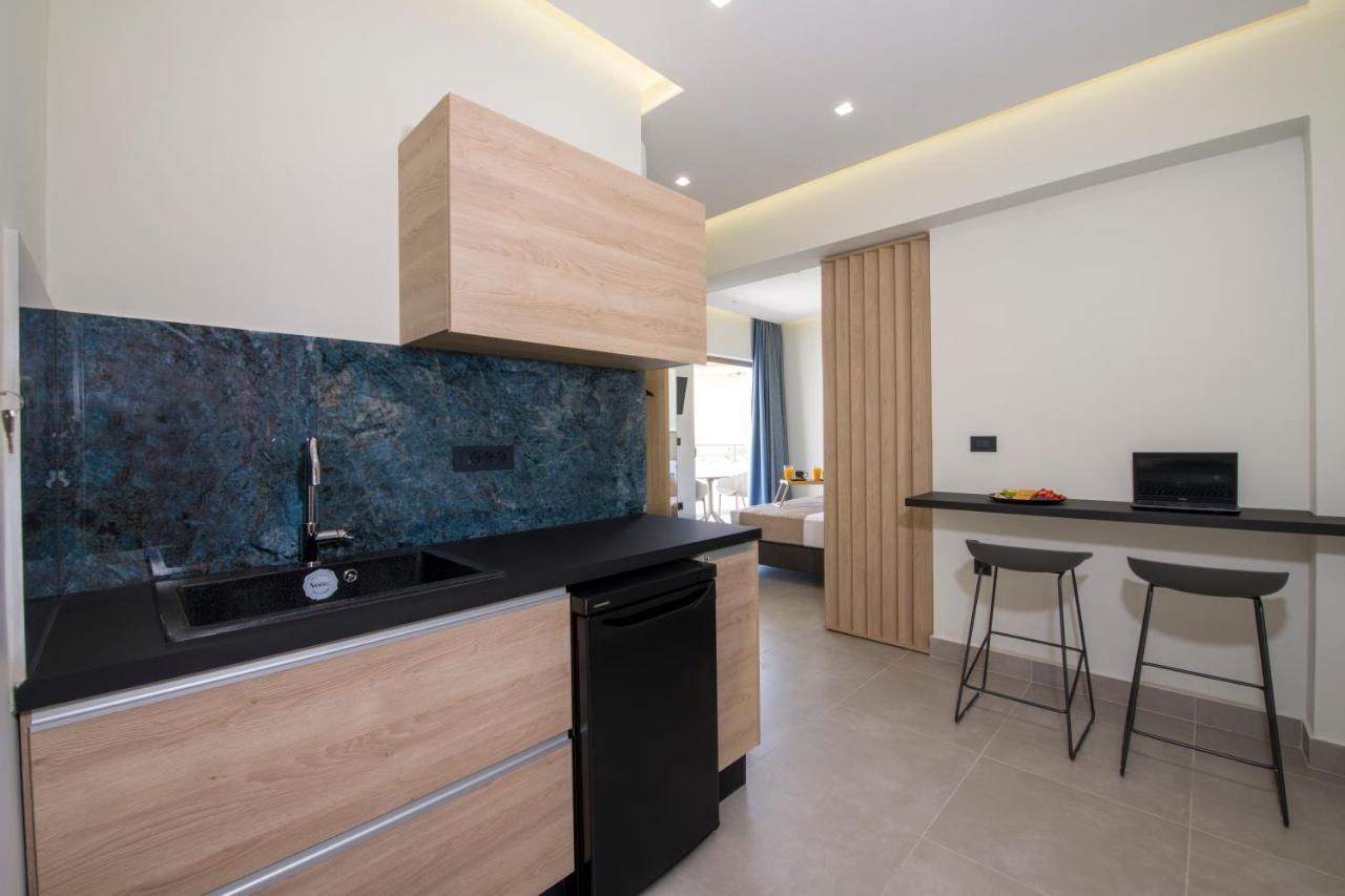 Varouxakis Hotel Platanés Buitenkant foto