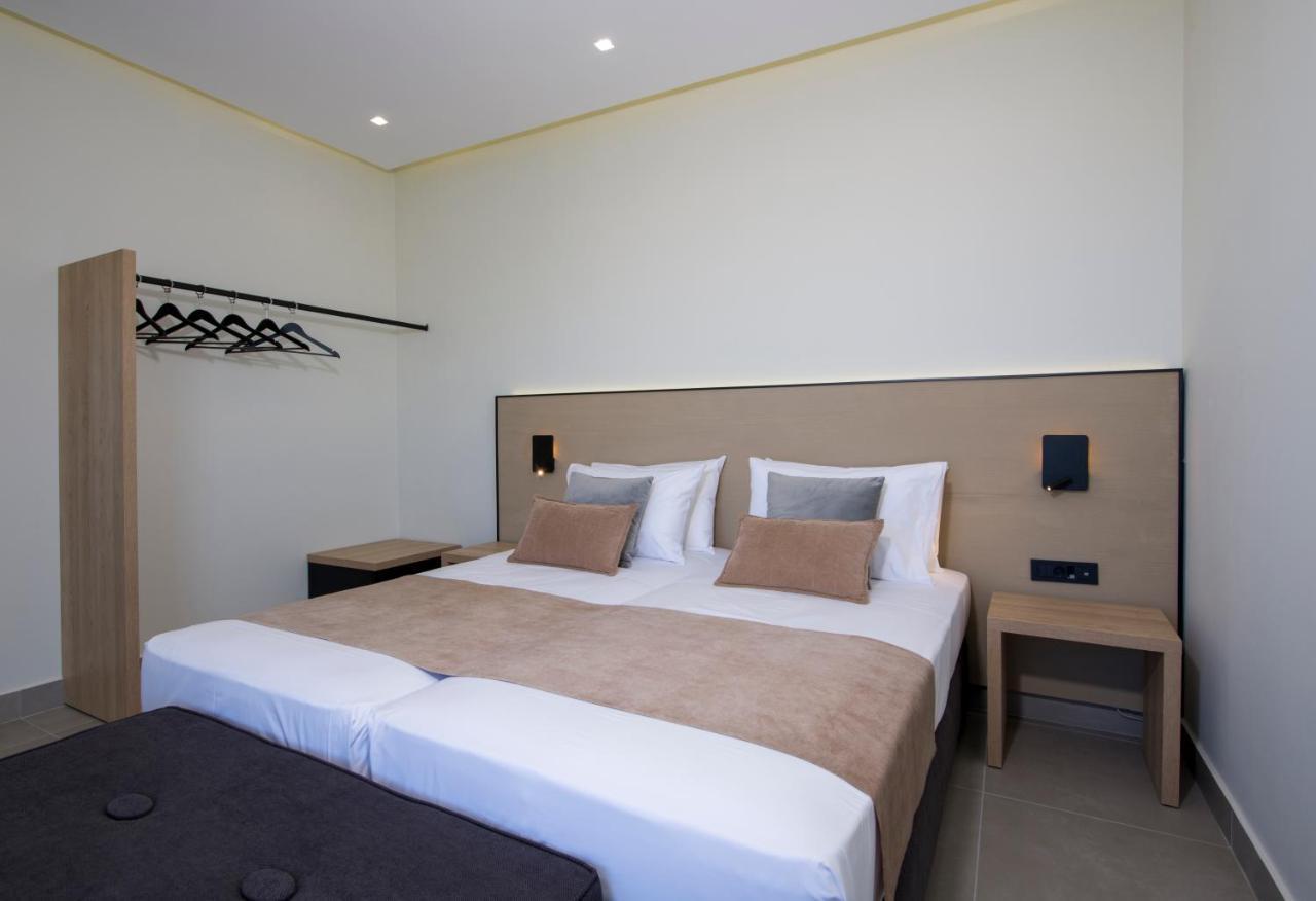 Varouxakis Hotel Platanés Buitenkant foto