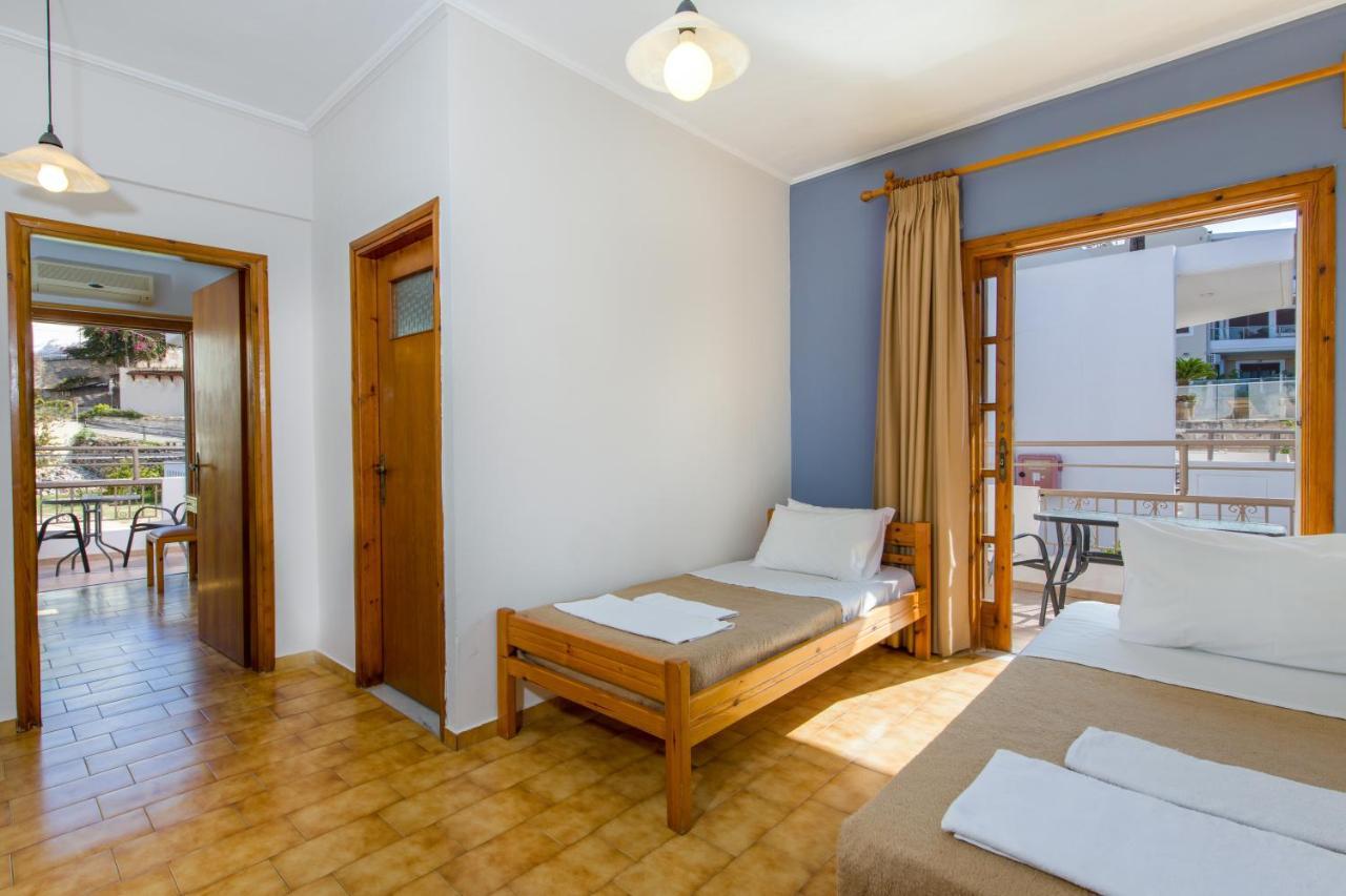 Varouxakis Hotel Platanés Buitenkant foto